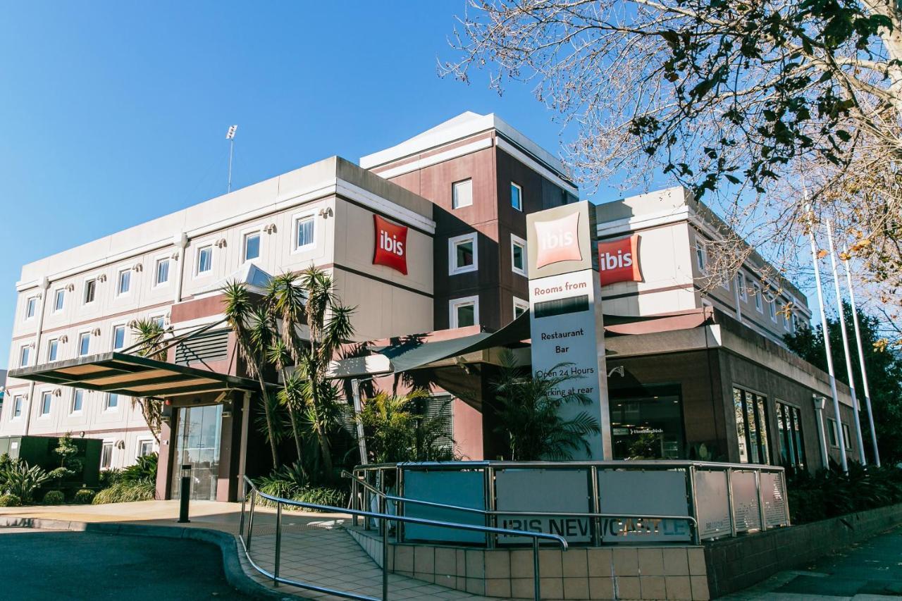 Ibis Newcastle Hotel Bagian luar foto