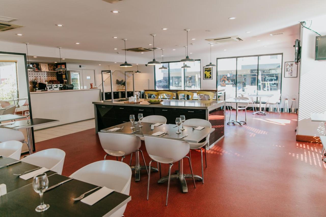 Ibis Newcastle Hotel Bagian luar foto