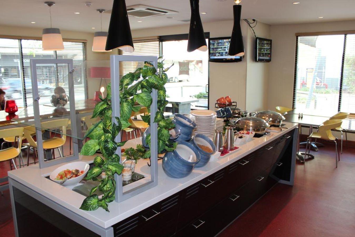 Ibis Newcastle Hotel Bagian luar foto
