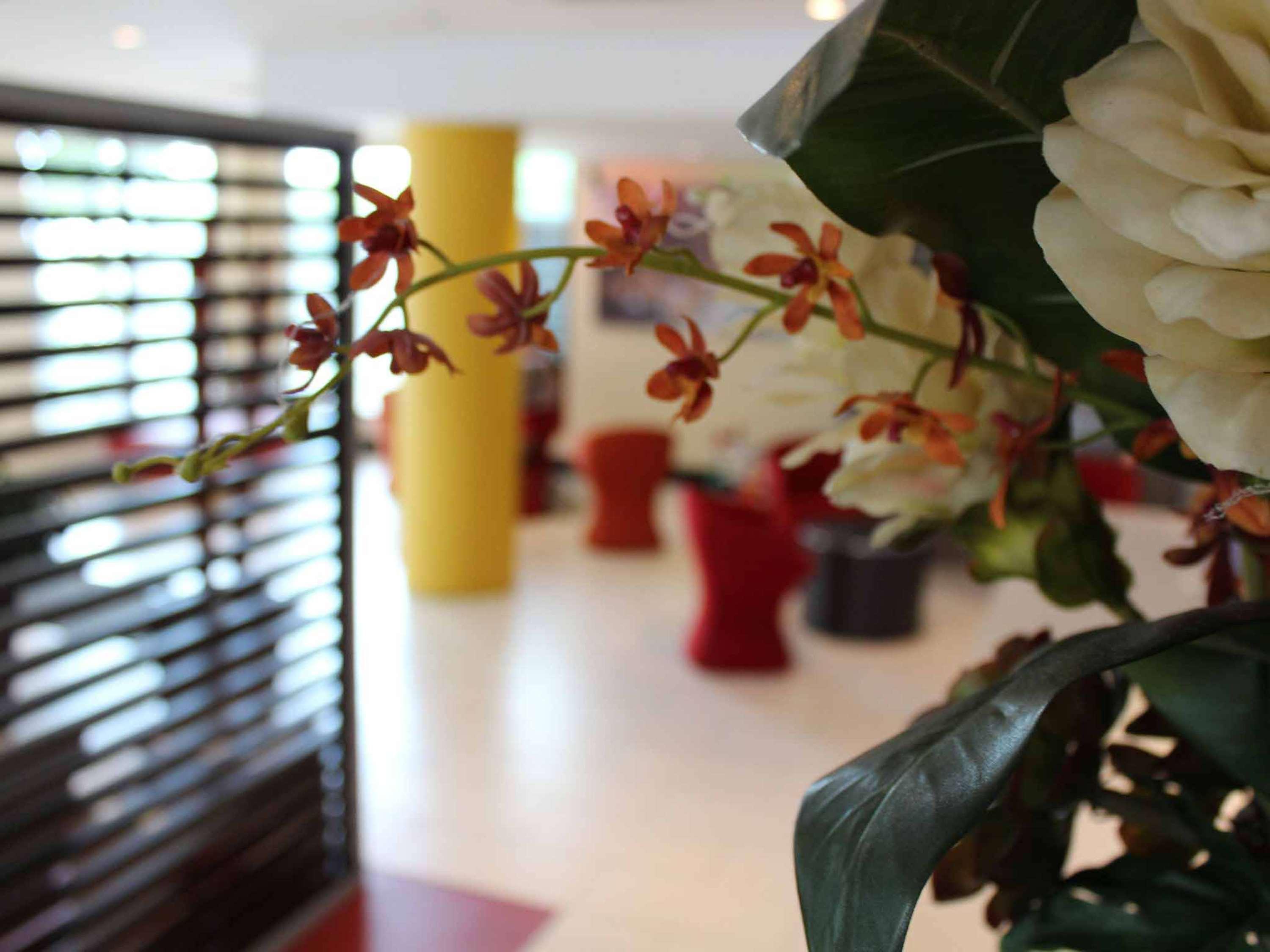 Ibis Newcastle Hotel Bagian luar foto