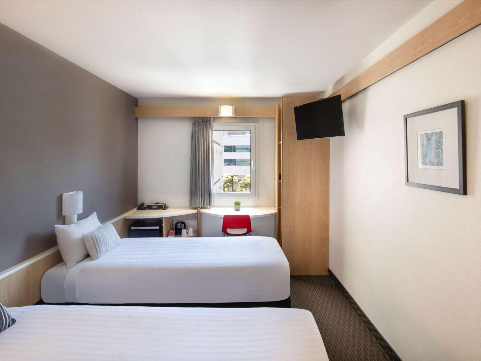 Ibis Newcastle Hotel Bagian luar foto