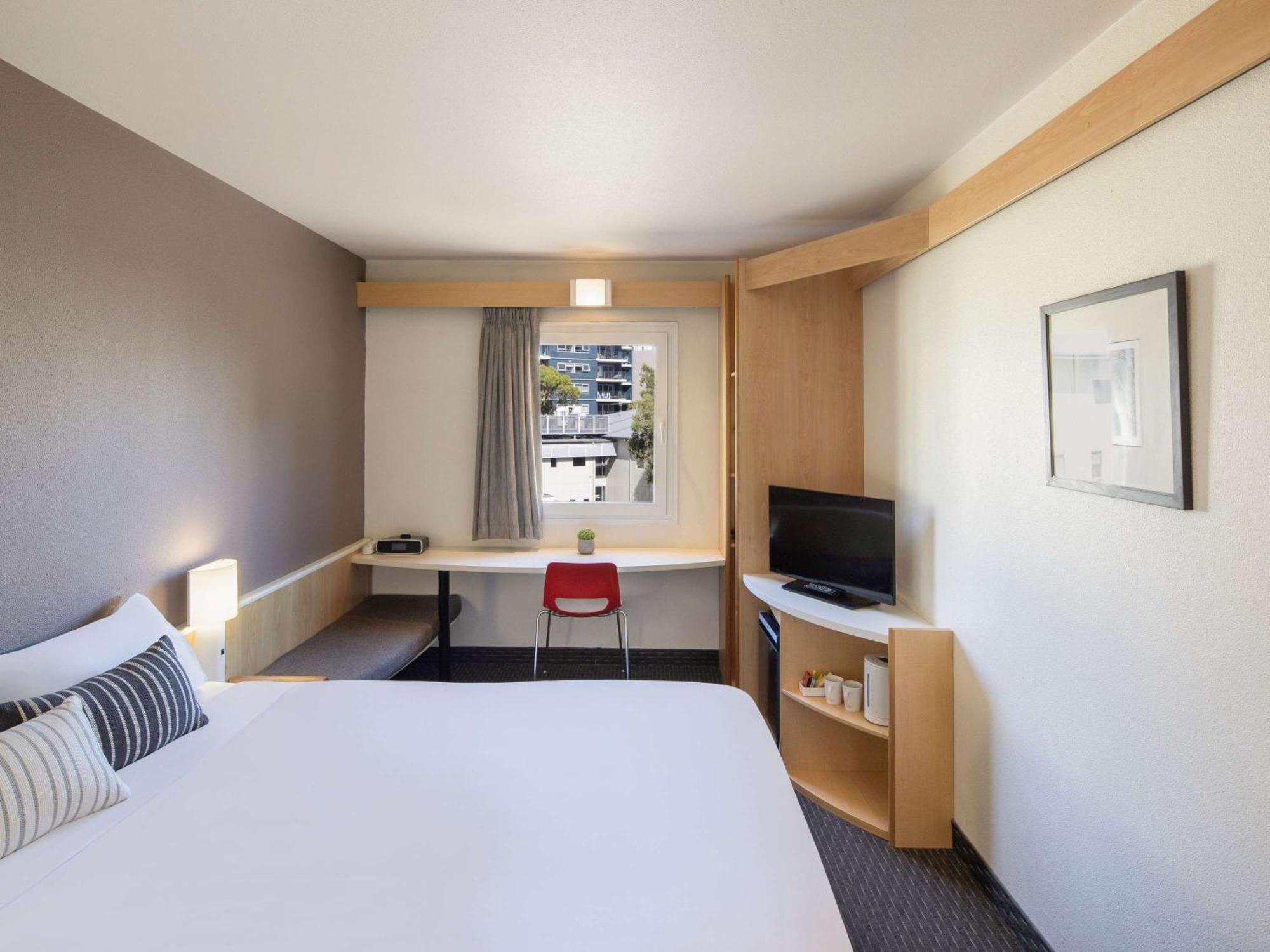 Ibis Newcastle Hotel Bagian luar foto