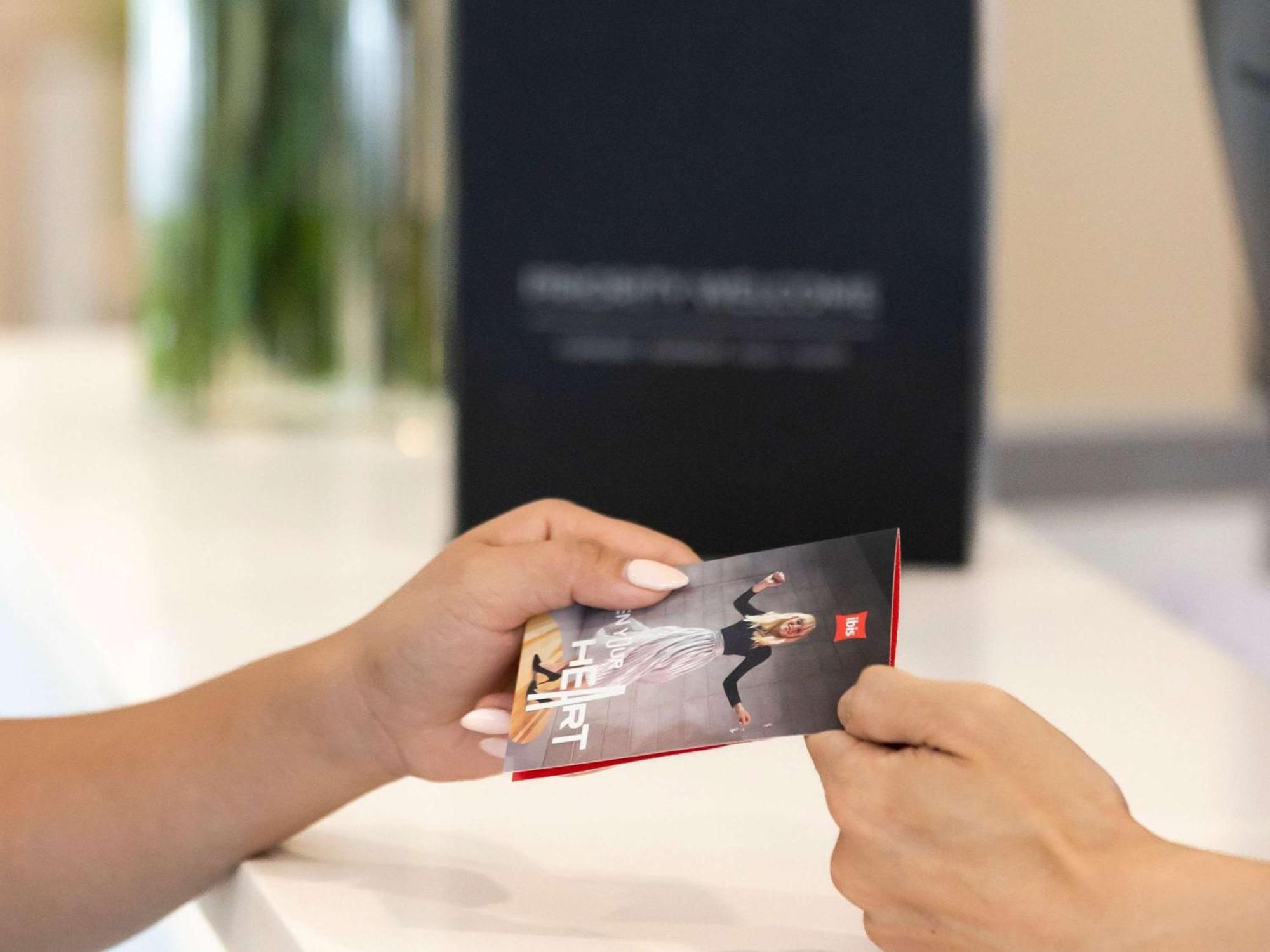 Ibis Newcastle Hotel Bagian luar foto