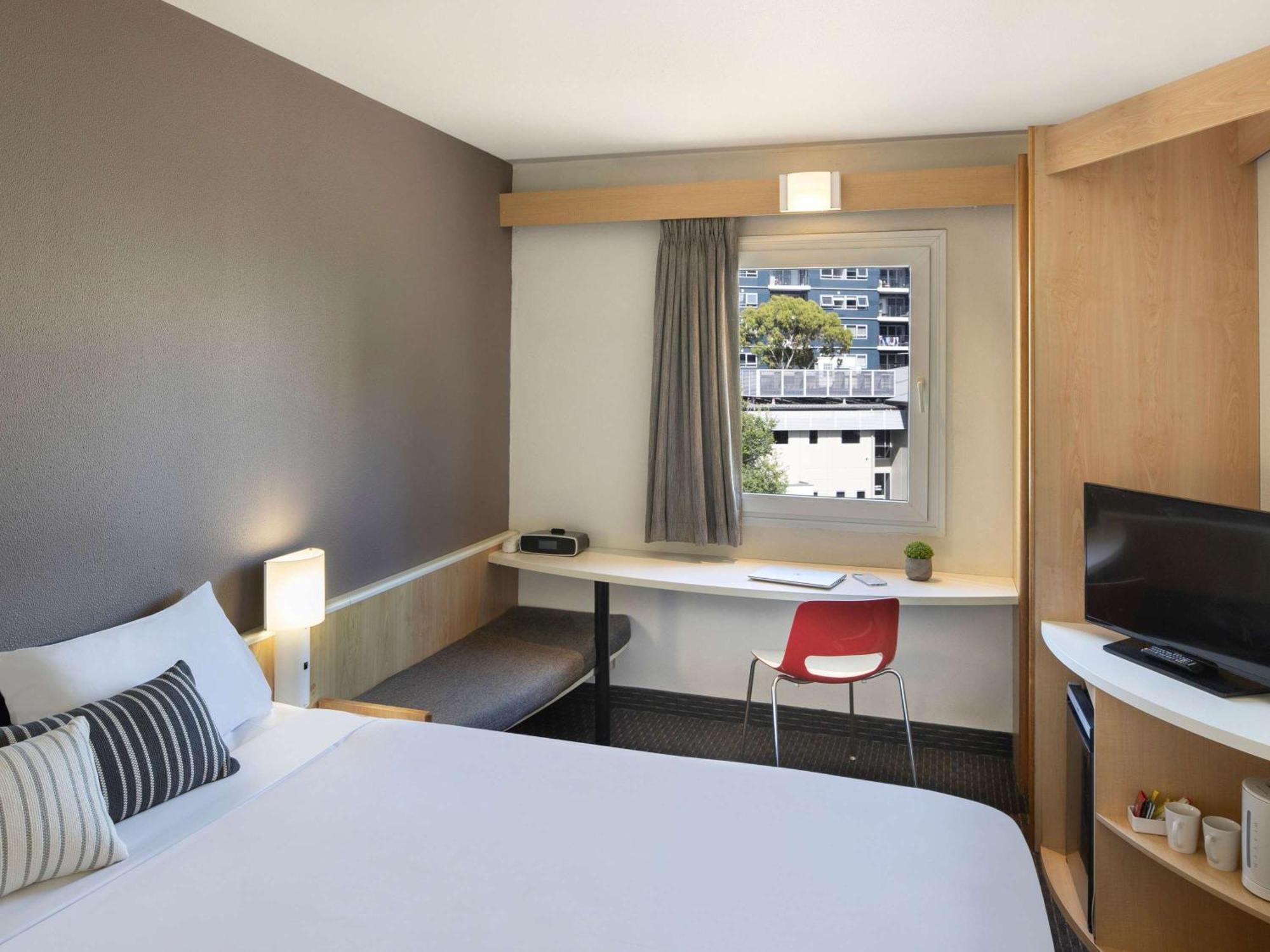 Ibis Newcastle Hotel Bagian luar foto