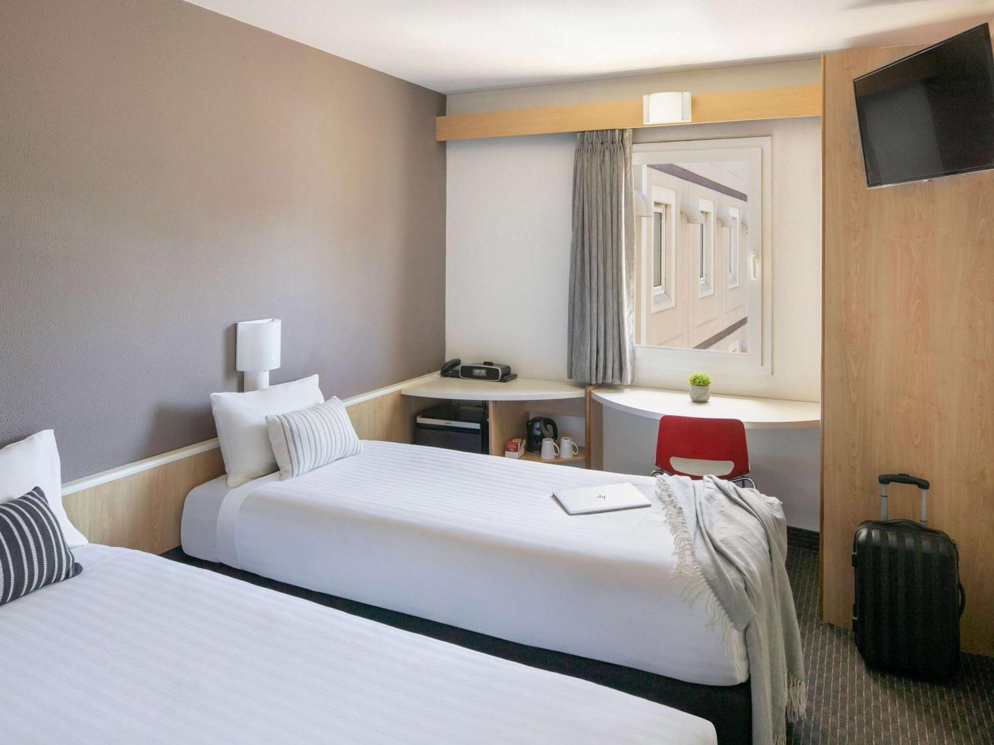 Ibis Newcastle Hotel Bagian luar foto